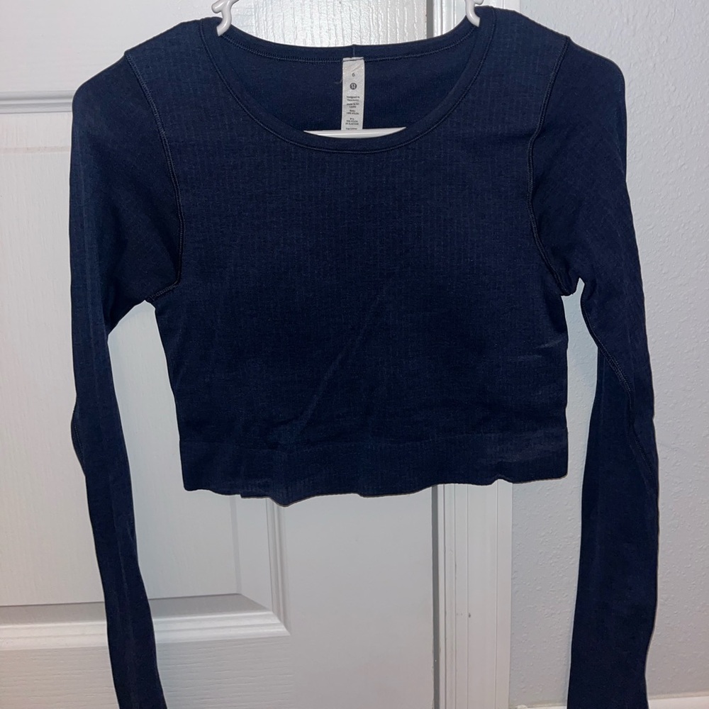 LuluLemon long sleeve navy blue long sleeve